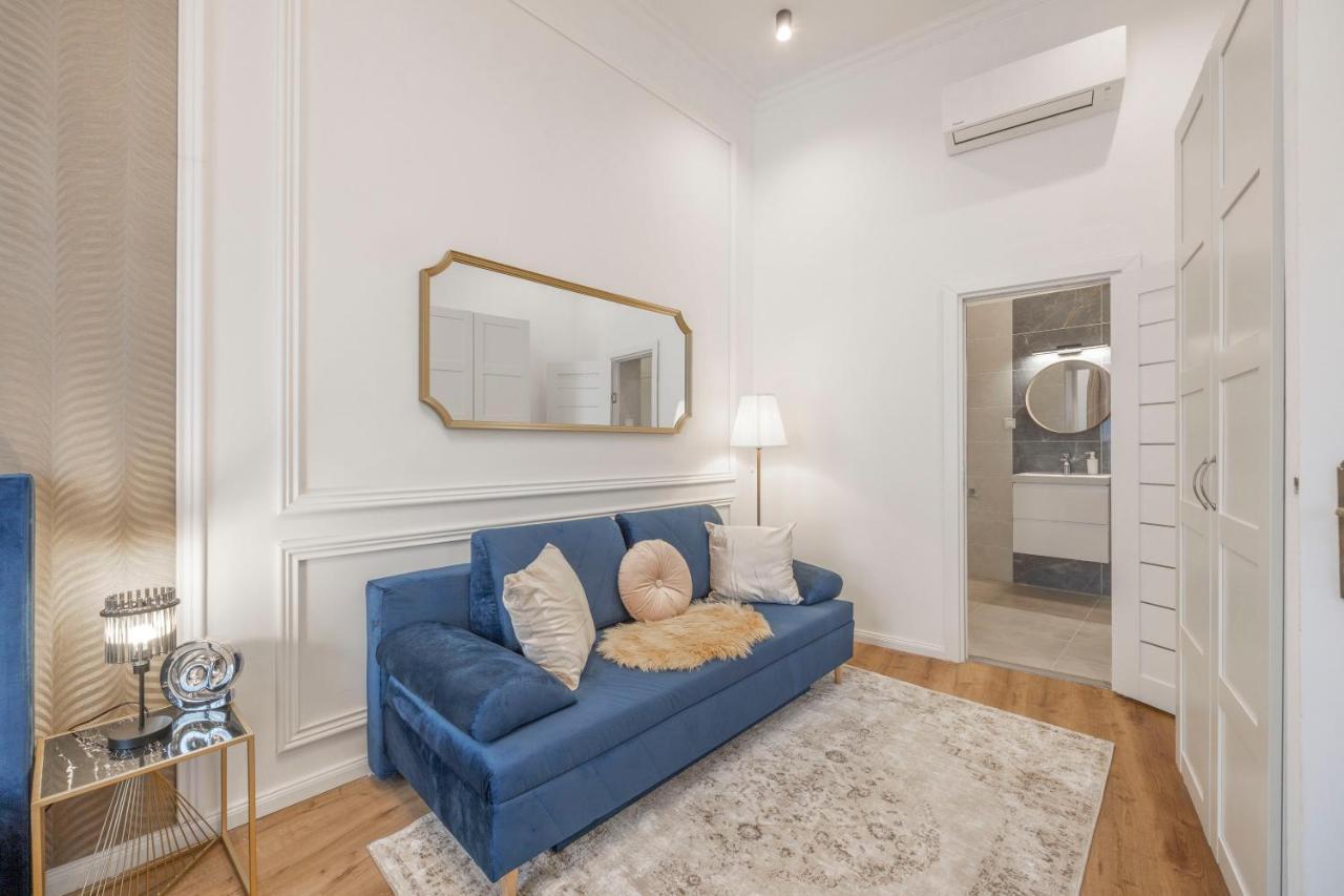 Apartment Luxurious Grand W/ 3bedrm 2bathrm